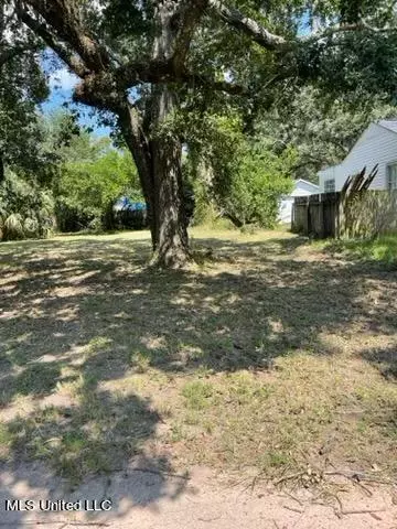 Biloxi, MS 39531,1614 Gordon Avenue