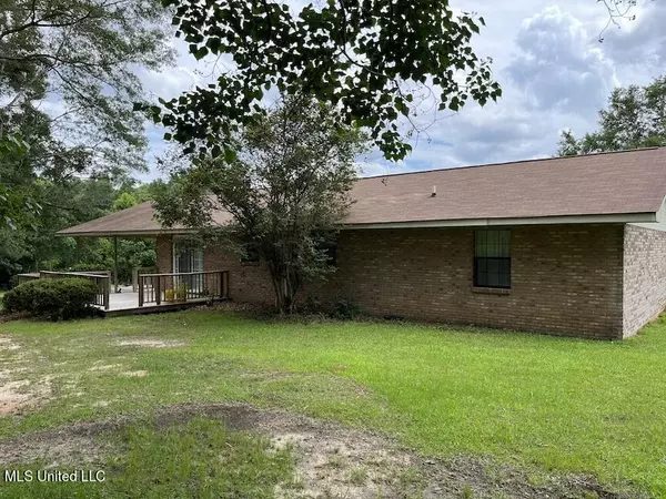 Wiggins, MS 39577,895 Lorraine Street