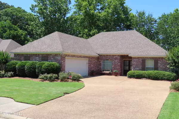 172 Navajo Circle, Clinton, MS 39056