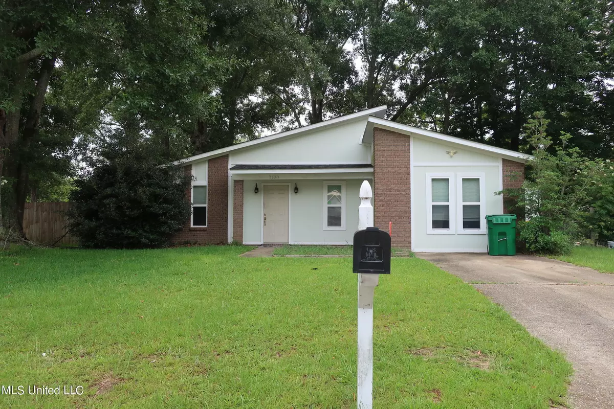 Ocean Springs, MS 39564,7108 Dewberry Street