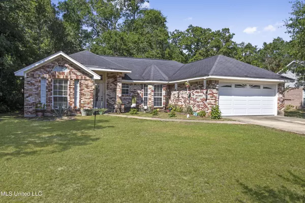 Ocean Springs, MS 39564,1328 Willow Street