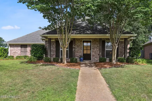 128 W Pinebrook Drive, Brandon, MS 39047