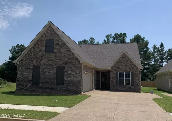 3451 Hatton Drive, Nesbit, MS 38651