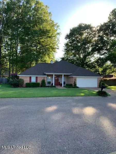 801 Windward Drive, Richland, MS 39218