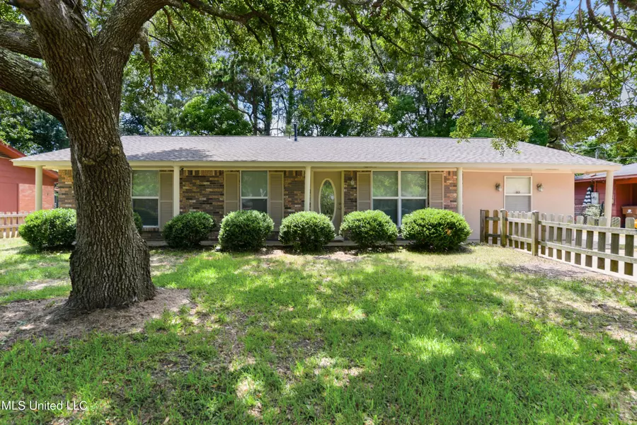 631 Dina Drive, D'iberville, MS 39540