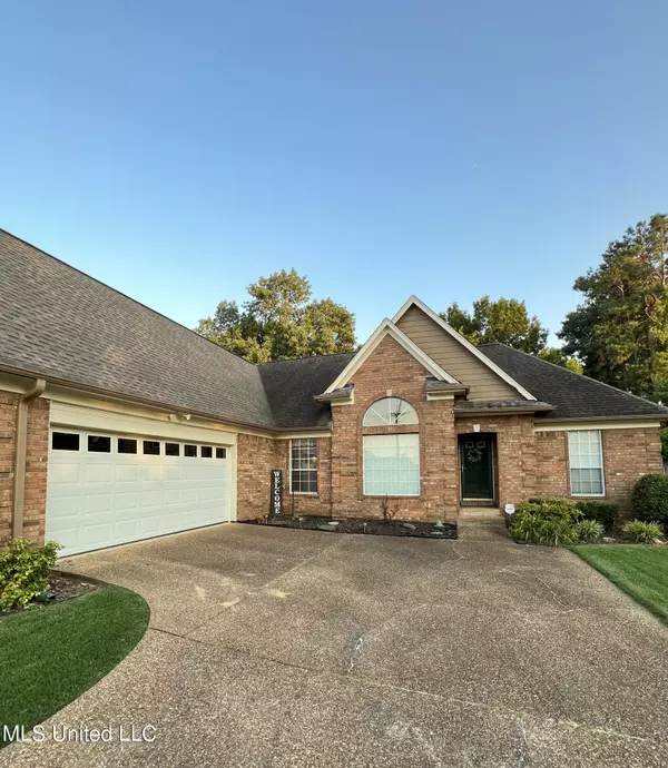 2085 Greencliff Drive, Southaven, MS 38672