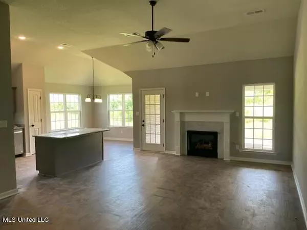 Hernando, MS 38632,3128 Magnolia Bloom Drive