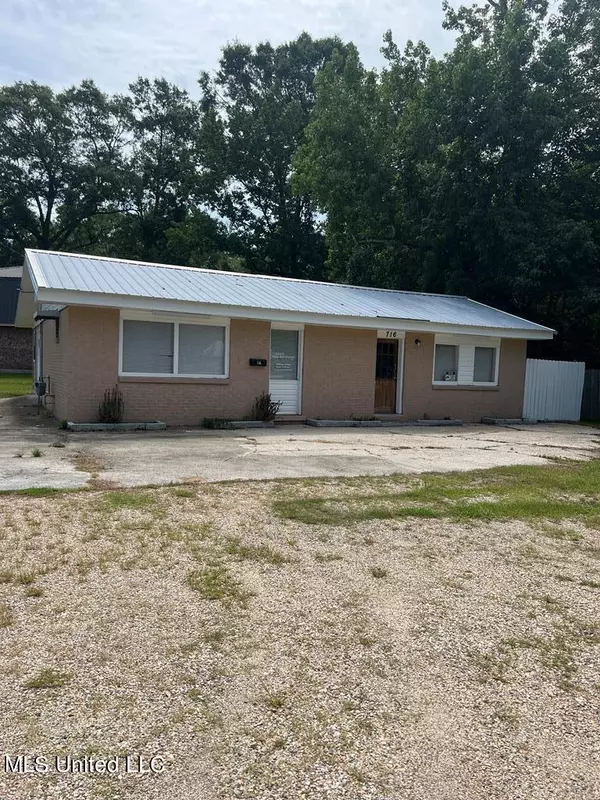 716 Beech Road, Picayune, MS 39466