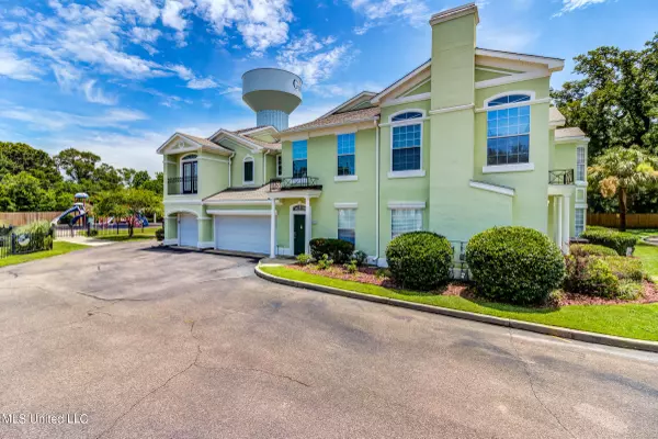 2252 Beach Drive #1105, Gulfport, MS 39507