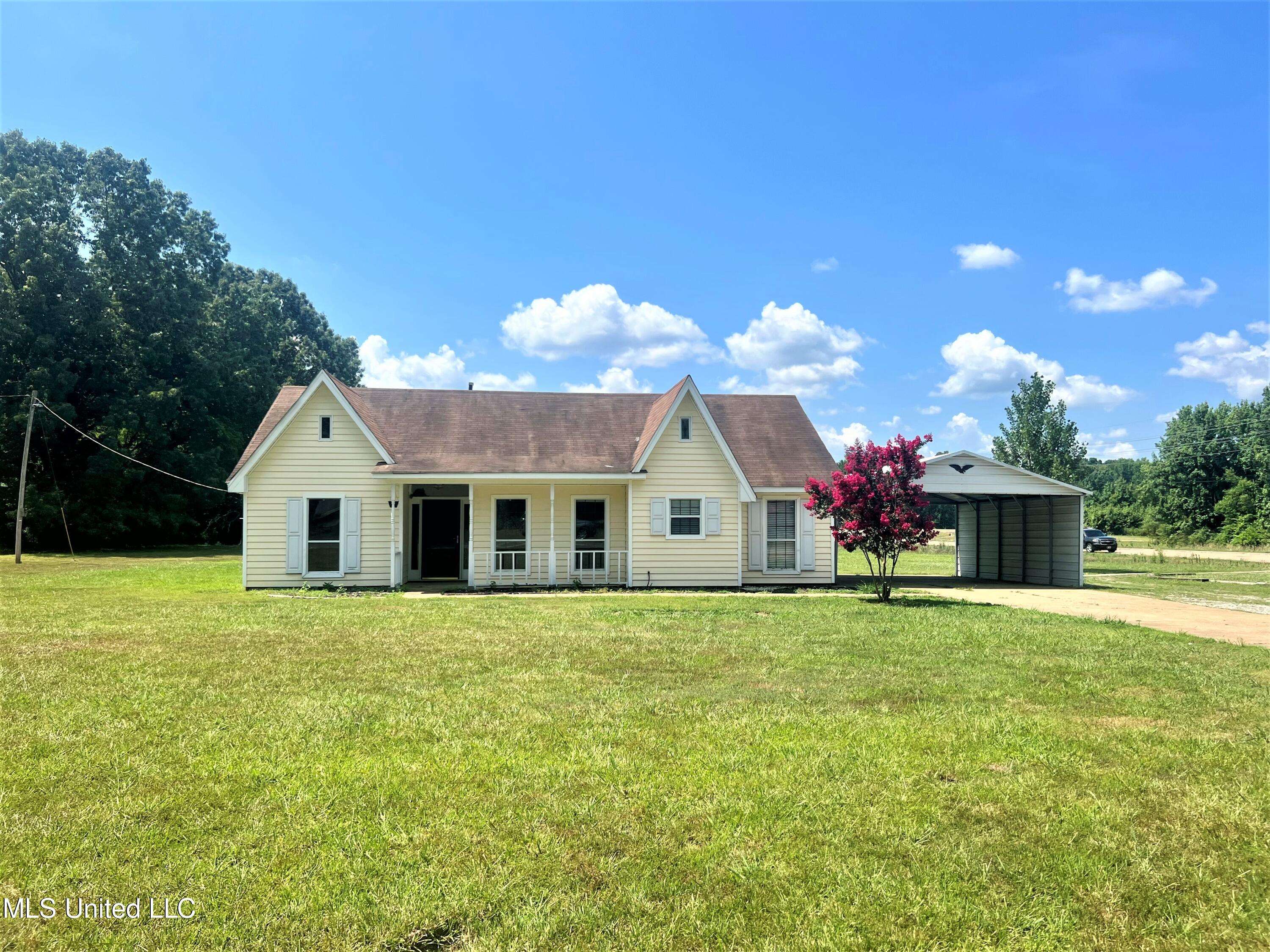 12 Forrest Hill Road, Byhalia, MS 38611