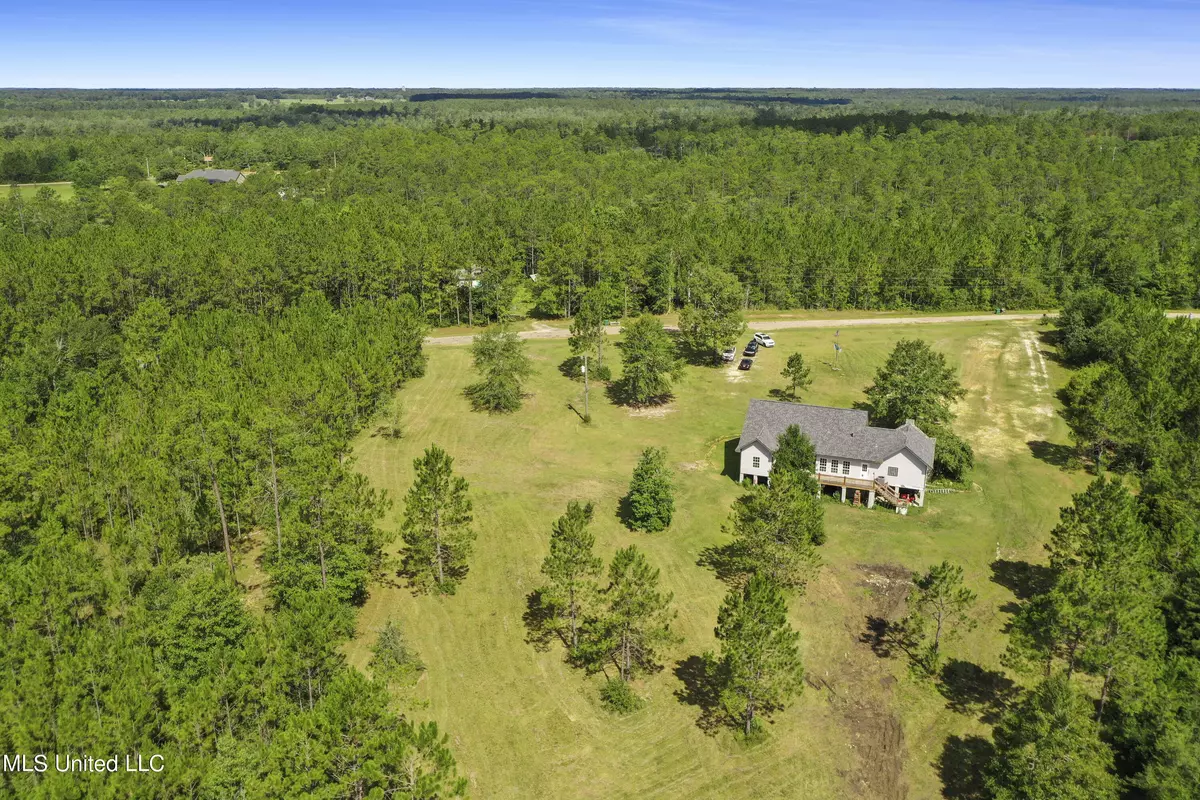 Perkinston, MS 39573,2549 Long Leaf Drive