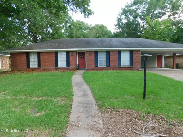 329 Foxboro Drive, Jackson, MS 39211