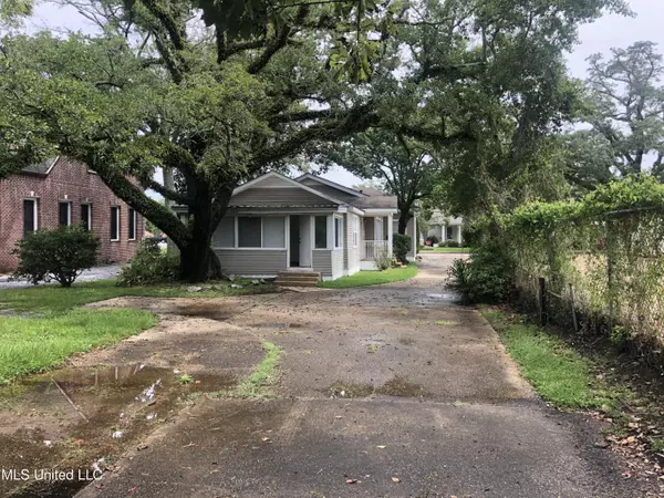 Pascagoula, MS 39567,1034 Jackson Avenue