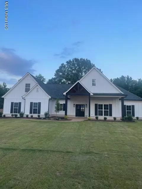 3142 Grayson Creek, Southaven, MS 38671