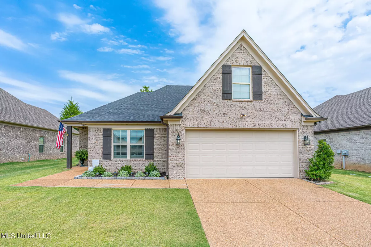 Southaven, MS 38671,7934 Hemlock Drive