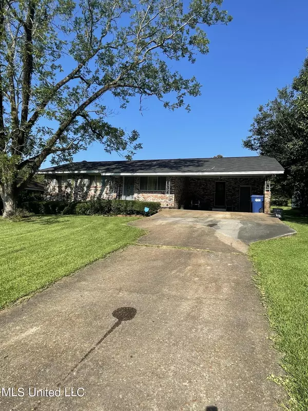 Brookhaven, MS 39601,842 Dissa Street