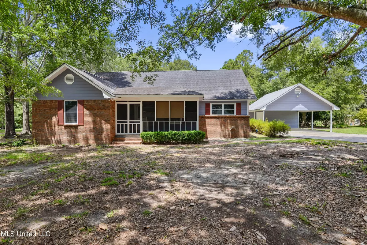 Saucier, MS 39574,18401 Deer Drive