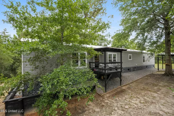 Saucier, MS 39574,16561 Pine Bark Lane