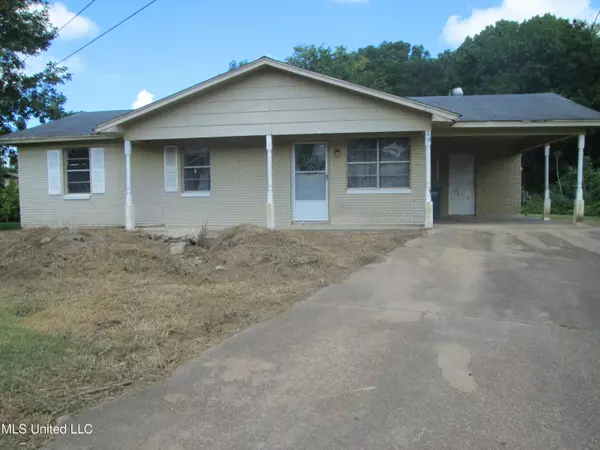 1253 Kentwood Cove, Yazoo City, MS 39194