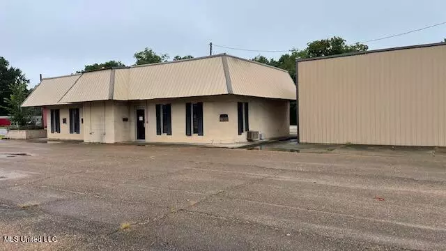 Forest, MS 39074,862 E 3rd Street