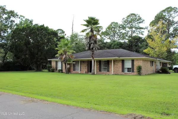 6917 Trehern Street, Moss Point, MS 39563