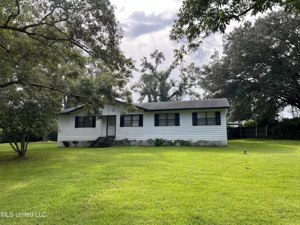 1509 W Mchenry Road, Mchenry, MS 39561