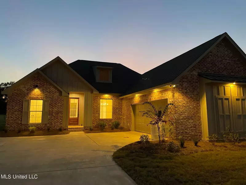 703 Summerfield Drive, Canton, MS 39046