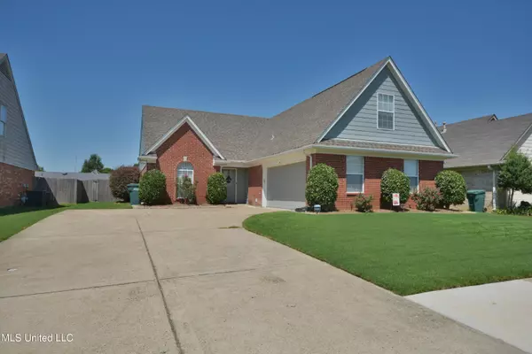 5739 Hunters Chase Dr., Southaven, MS 38672