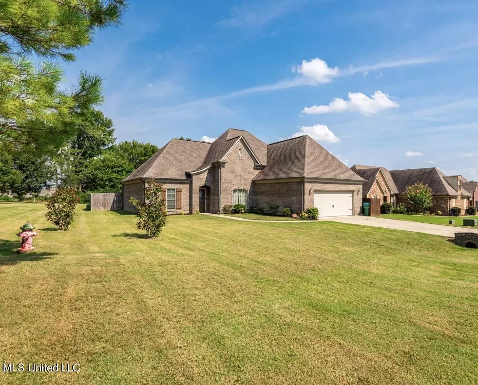 Hernando, MS 38632,3336 Pecan Estates Drive