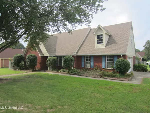 6886 Fox Briar Cove, Walls, MS 38680