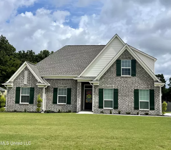 106 Carolina Pointe, Senatobia, MS 38668