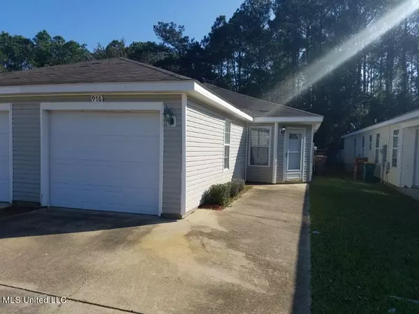 976 Greystone Drive #25b, Biloxi, MS 39532