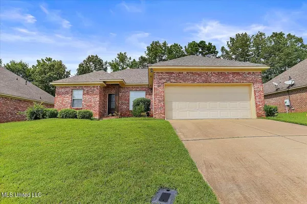 447 Silver Hill Drive, Pearl, MS 39208