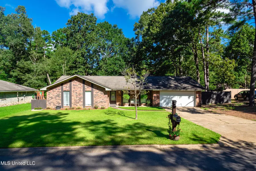 99 Fern Valley Road, Brandon, MS 39042