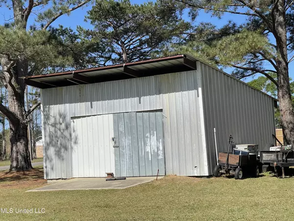 Carriere, MS 39426,100 Tripp Lane