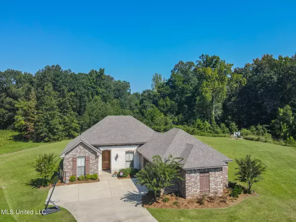 945 Timberton Drive, Pearl, MS 39208