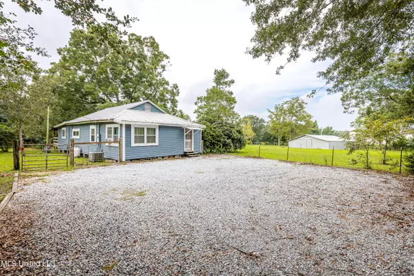 29543 Faye Road, Pass Christian, MS 39571