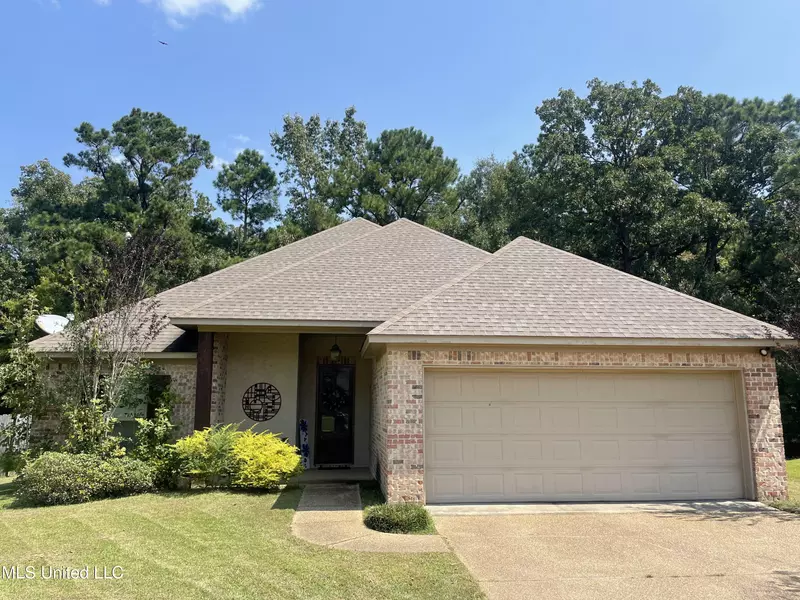 622 Pinebrook Place, Brandon, MS 39047