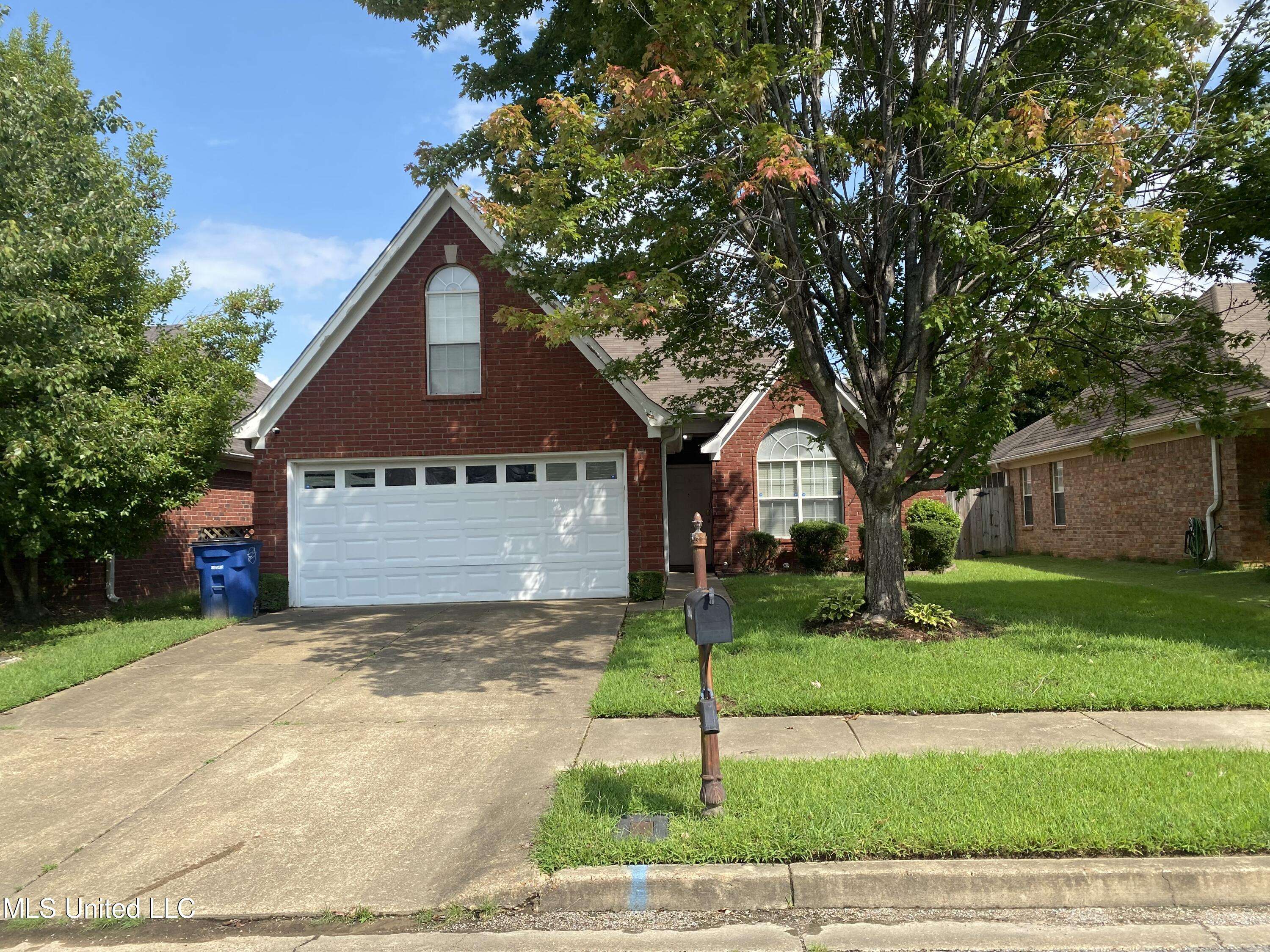 8504 Cross Point Drive, Olive Branch, MS 38654