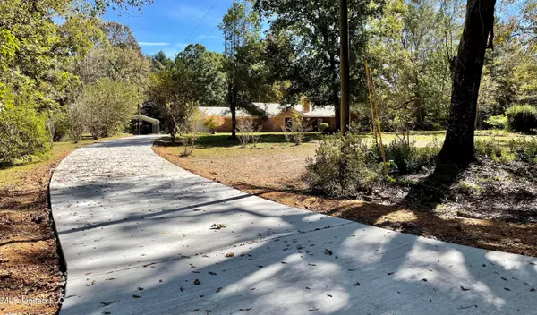 Pinola, MS 39149,324 Bridgeport Road Road