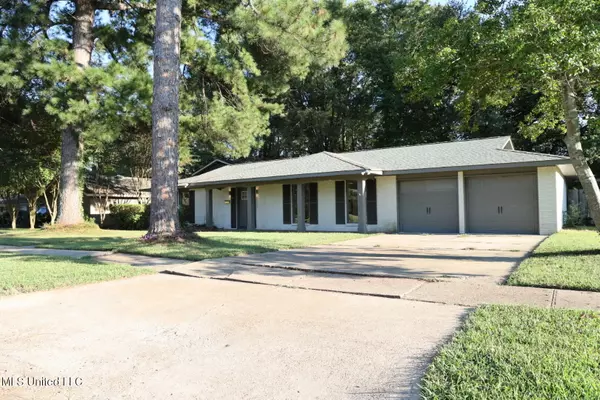 Jackson, MS 39211,1352 Riverwood Drive