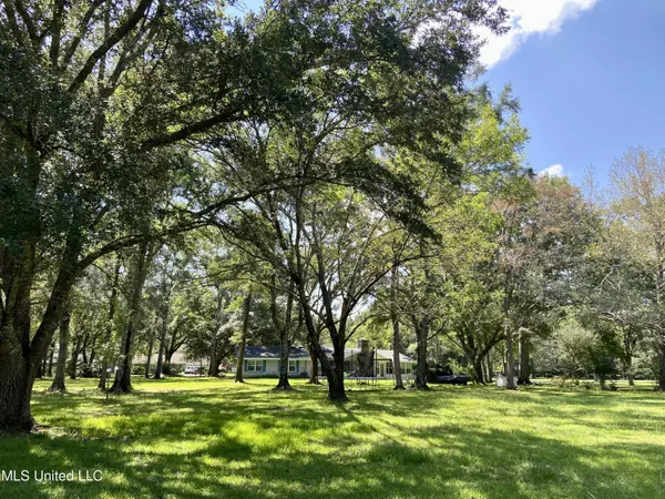 Gautier, MS 39553,2608 Bayou Bend Road