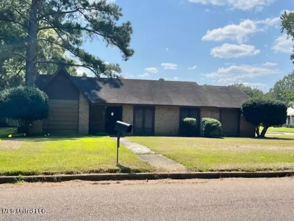 409 Cedarwood Drive, Jackson, MS 39212