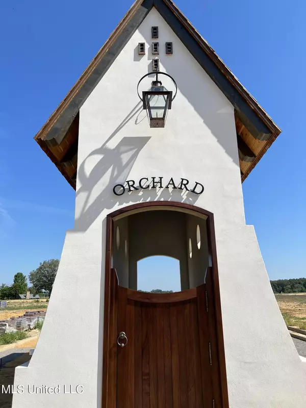 Hernando, MS 38632,792 Red Cedar Loop