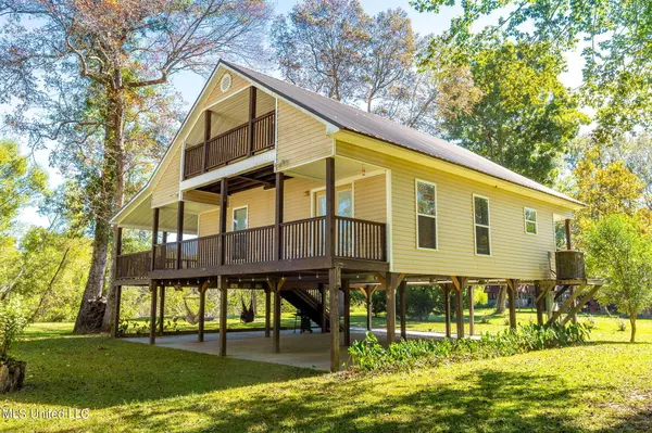 2807 Benjo Road, Mclain, MS 39456