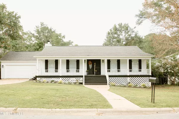 1608 Skyline Drive, Gautier, MS 39553