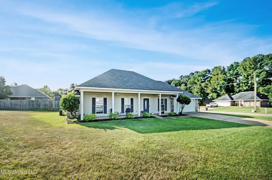 600 Madeline Cove, Florence, MS 39073