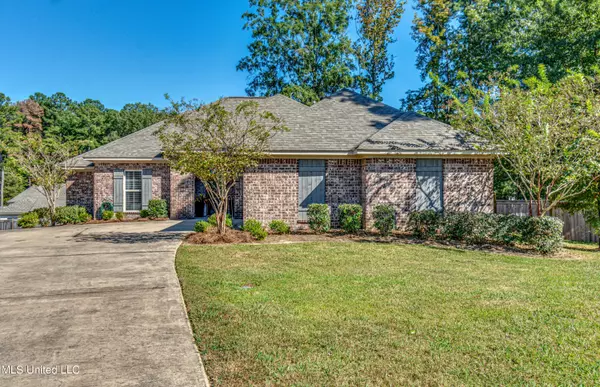 816 Ascham Court, Pearl, MS 39208