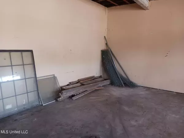 Sardis, MS 38666,100 Us-51