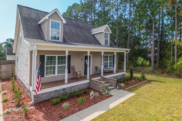 Ocean Springs, MS 39564,8625 Live Oak Avenue